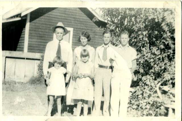 Cleophus McNutt and family